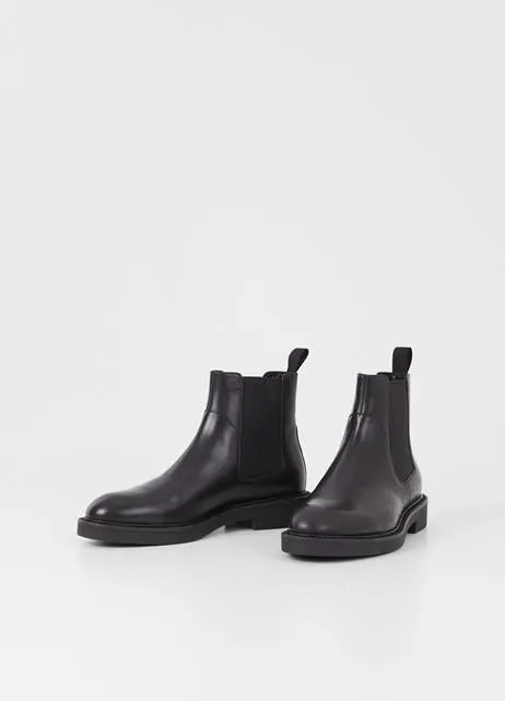 ALEX W CHELSEA LOW BOOTS | BLACK