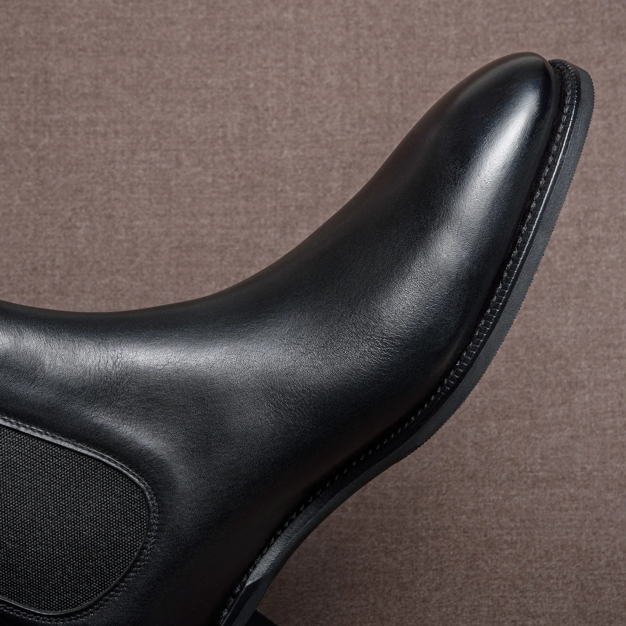 Blaine Wholecut Chelsea Black Calf