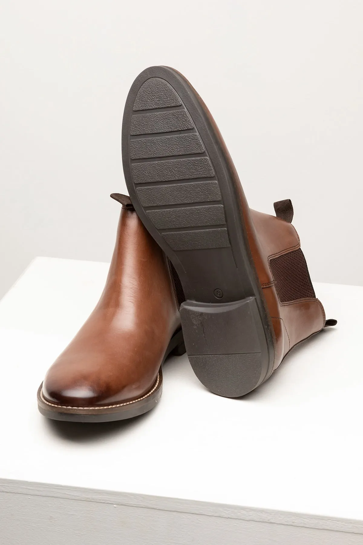 Men's Kiplin III Leather Chelsea Boots