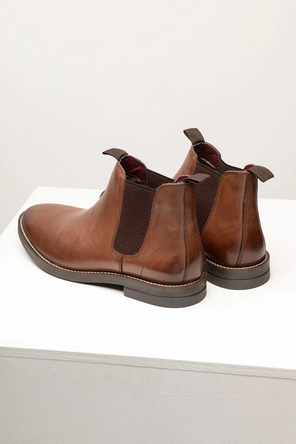 Men's Kiplin III Leather Chelsea Boots